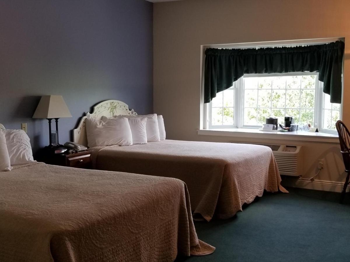 At Amish Door Hotel